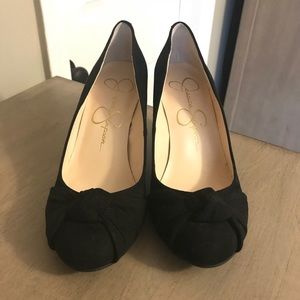 Jessica Simpson black wedges